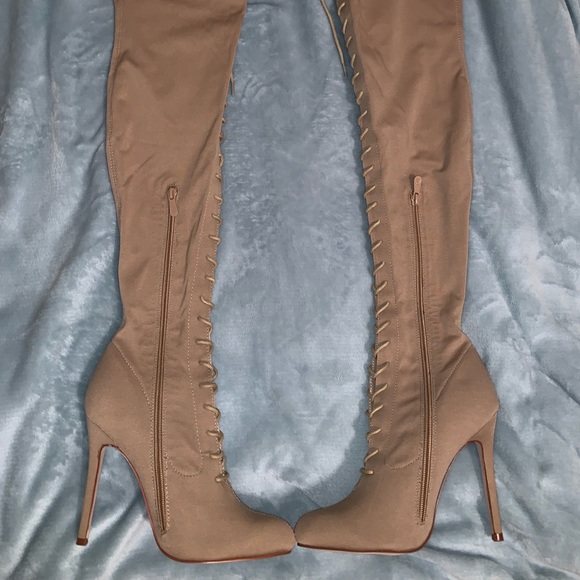 NEW Missguided Nude Thigh high lace up boots - Picture 4 of 4
